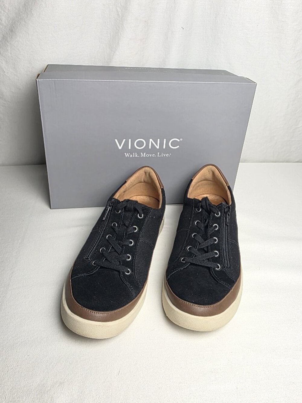 Vionic Mayra Black Suede Canvas Leather Sneakers Women’s 9 Arch Support